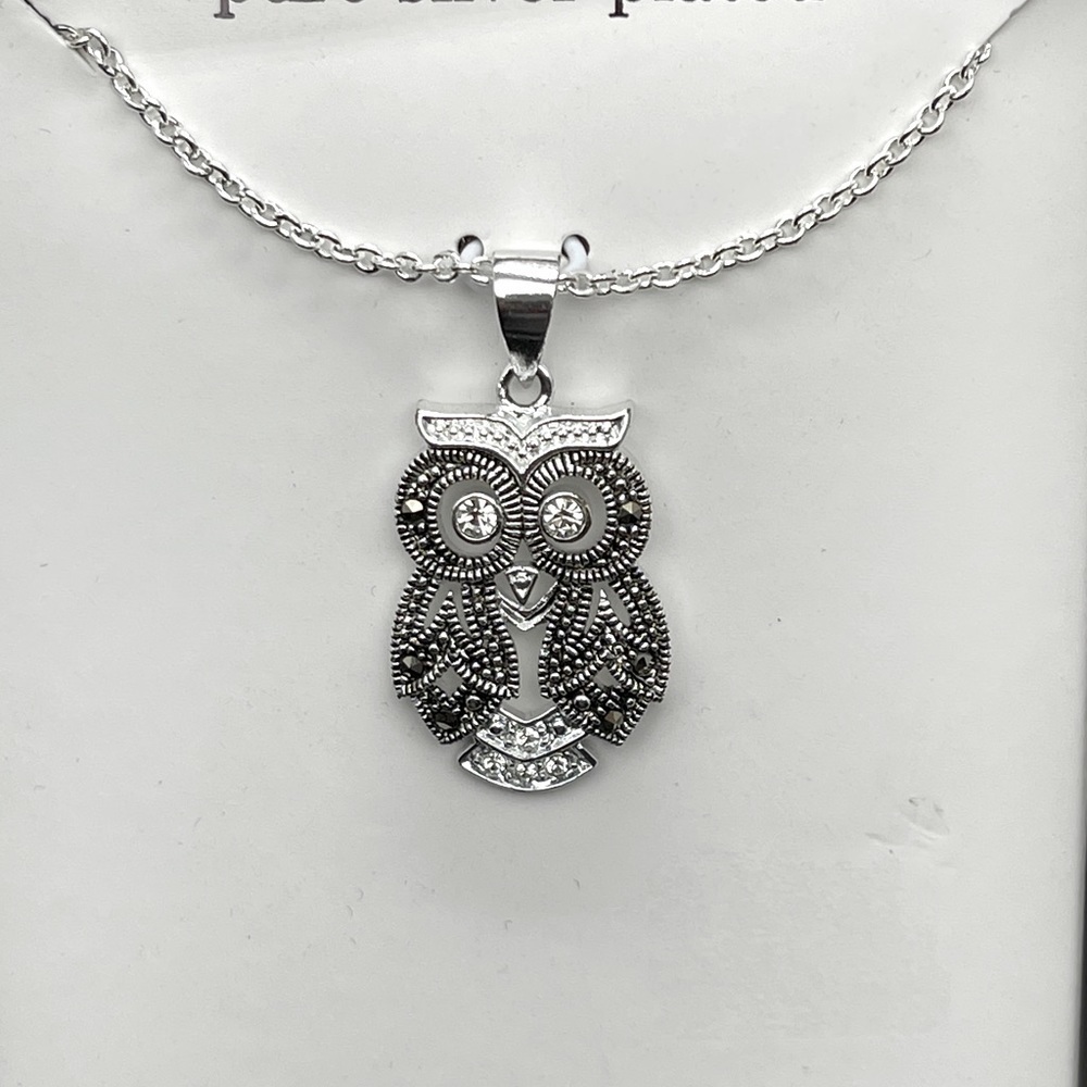 NEW Sparkle Allure Owl Necklace 18”